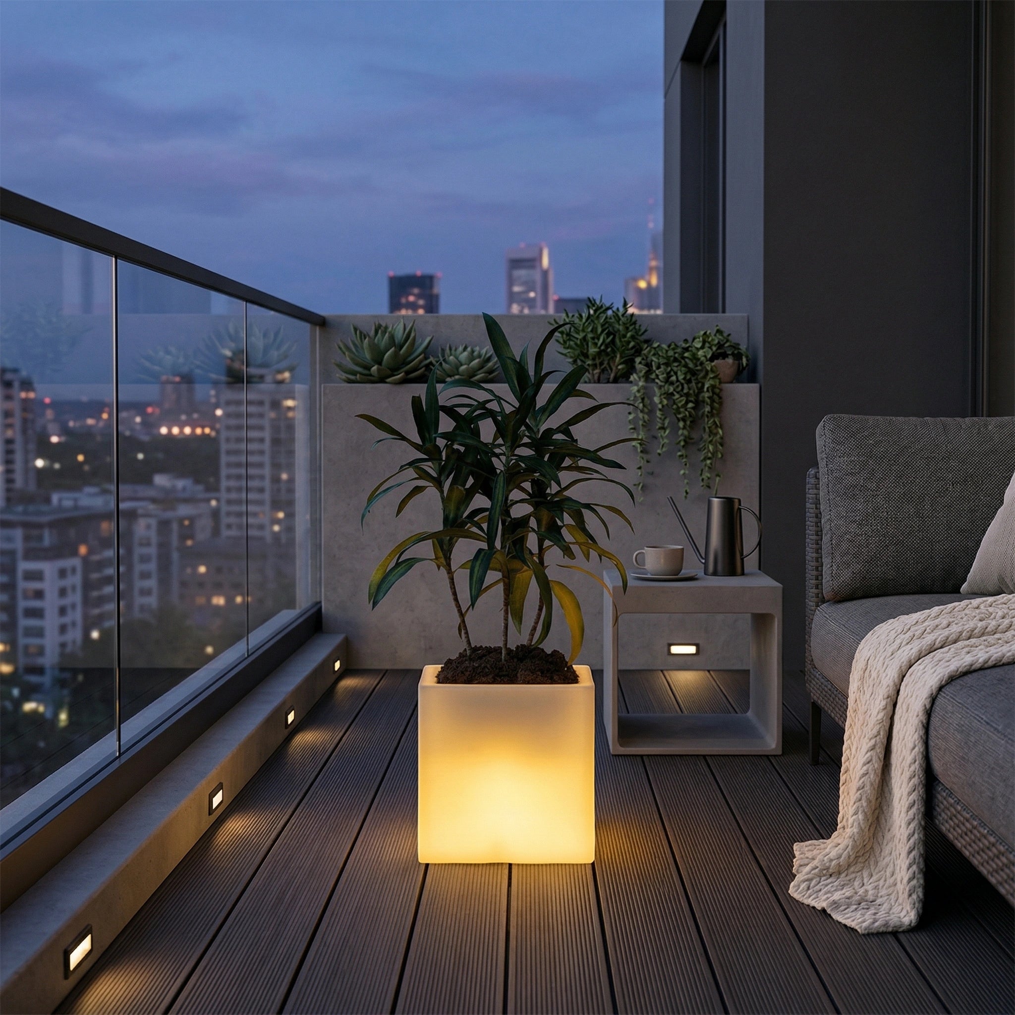 Cube Illuminated Planter