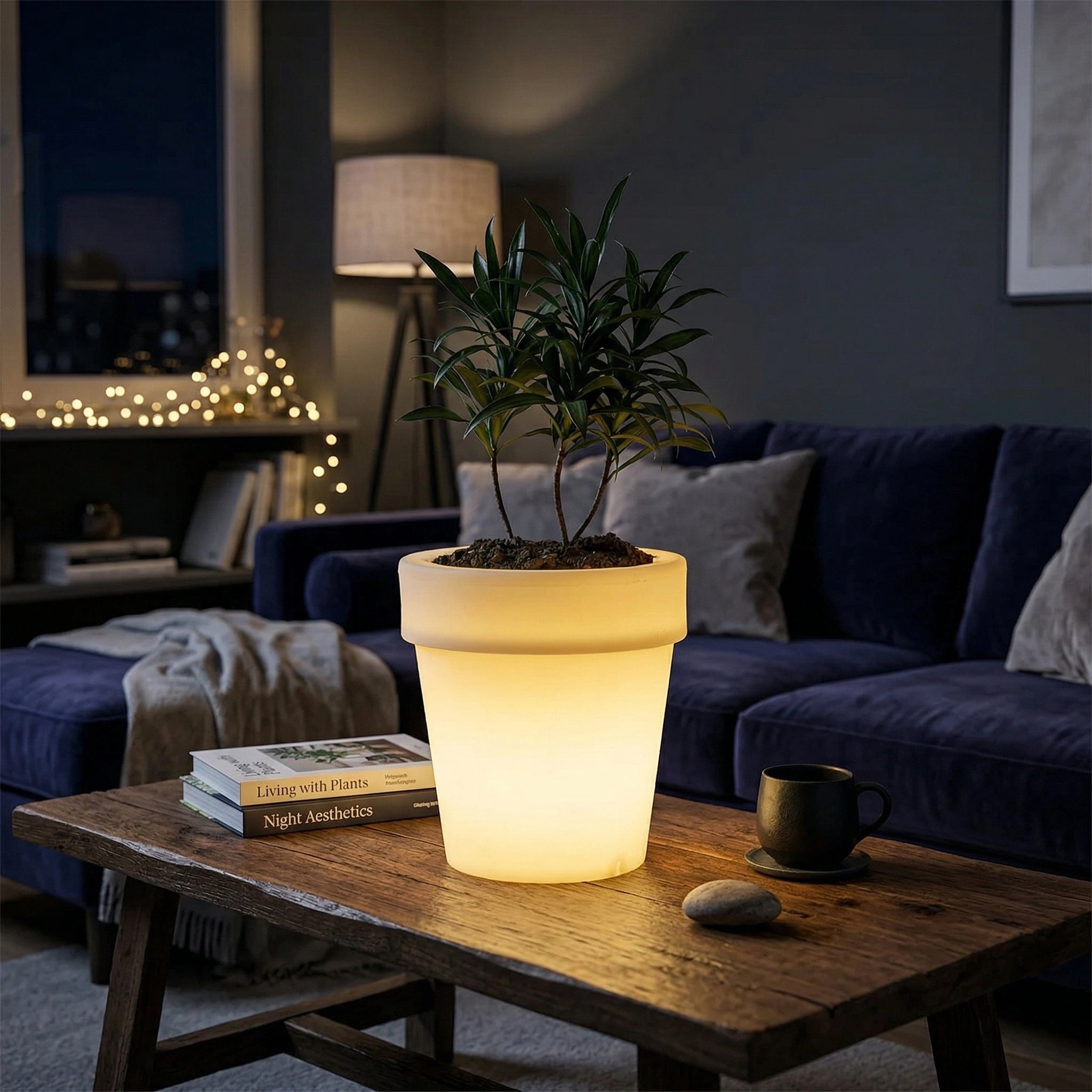 Curvada led planter for living area